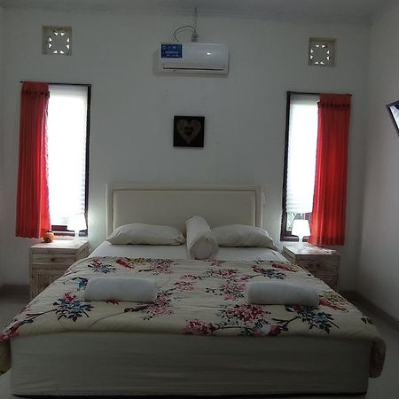Neny'S Homestay Saba Bagian luar foto