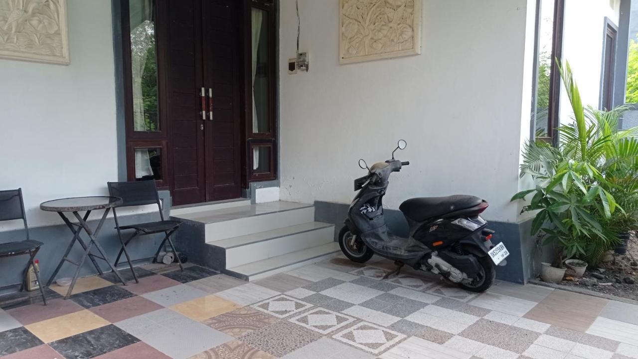 Neny'S Homestay Saba Bagian luar foto