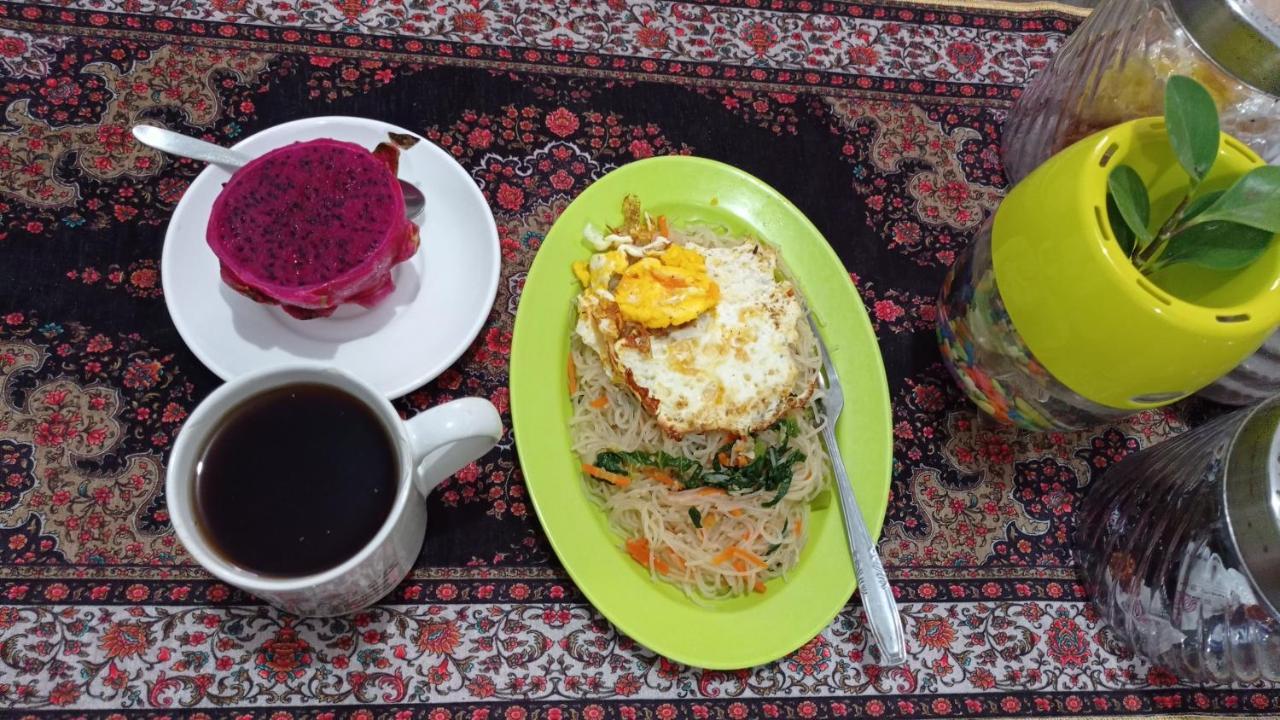 Neny'S Homestay Saba Bagian luar foto